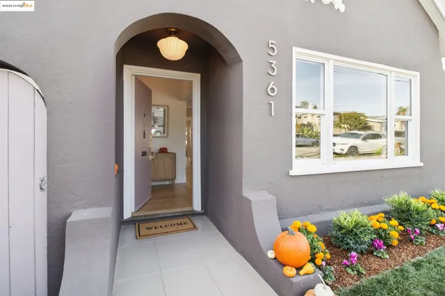 $949,000 | 5361 Thomas Avenue, Oakland, CA 94618