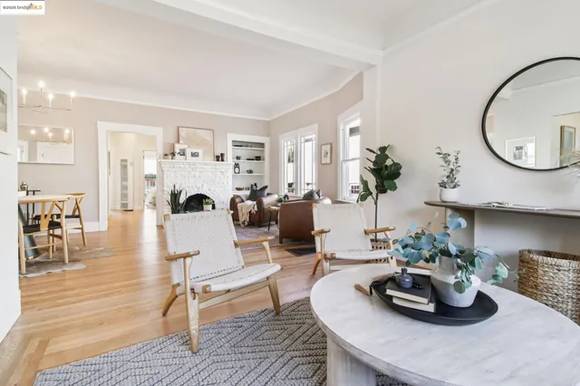 $949,000 | 5361 Thomas Avenue, Oakland, CA 94618