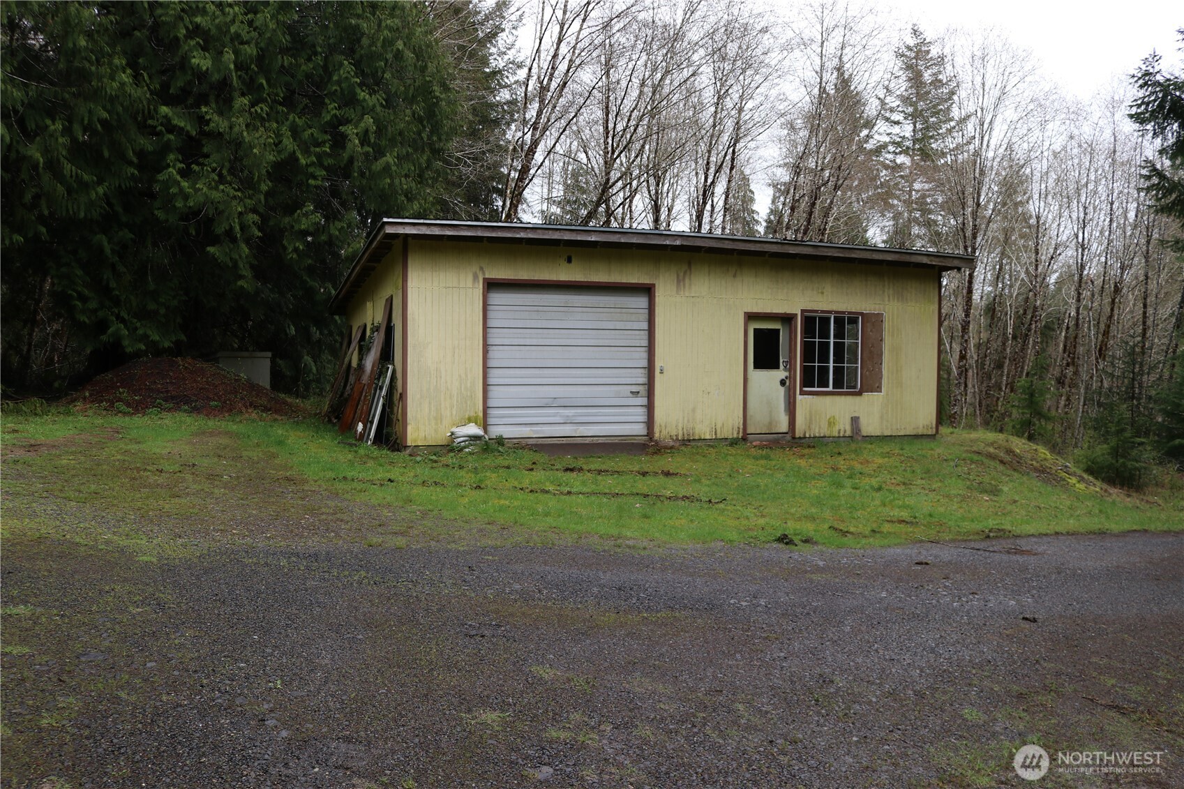 309 Powers Creek Road Elma, WA 98541 - Photo 4 of 21 a view of outdoor space and yard