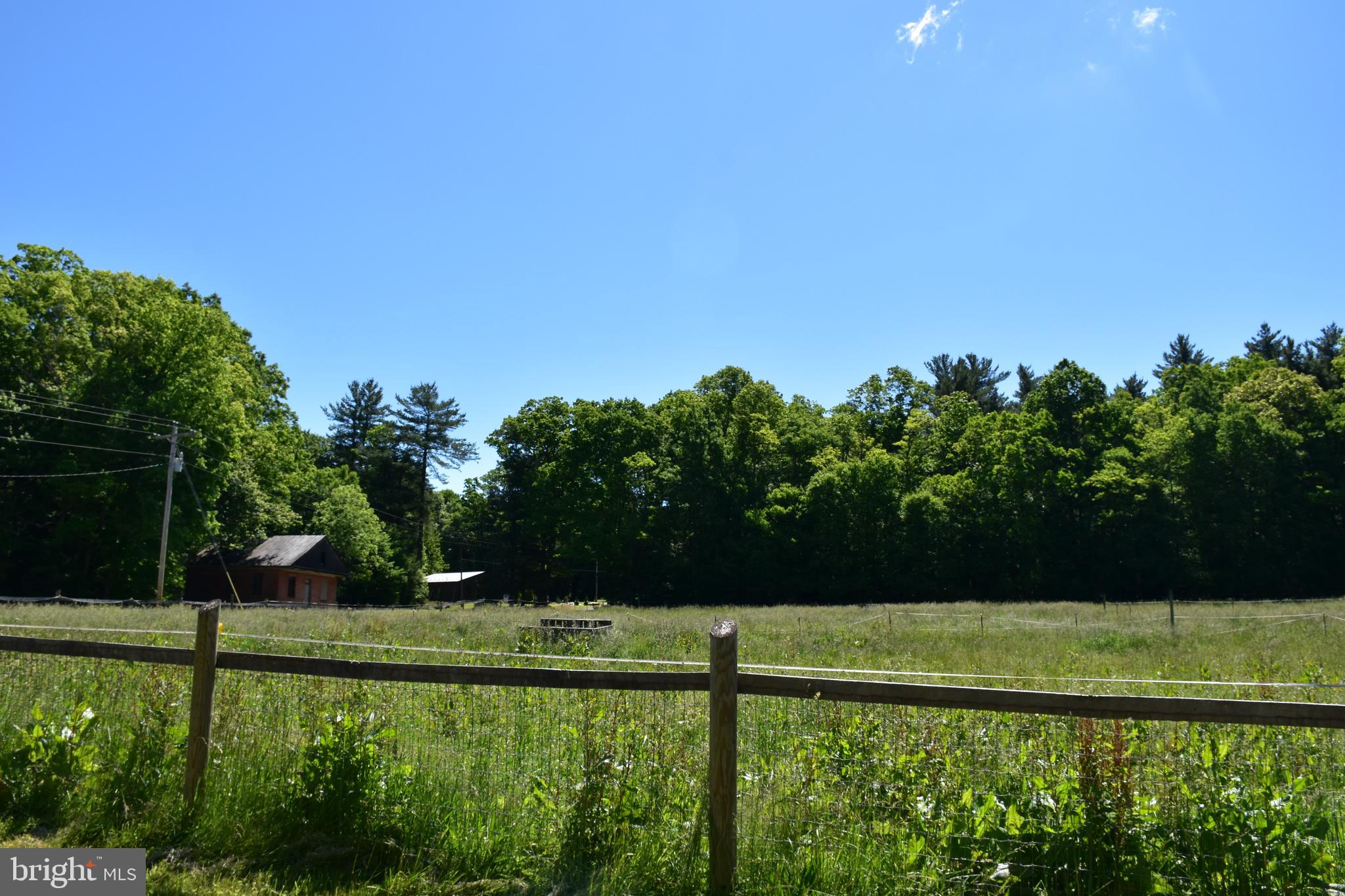 1362 New Road Orrtanna, PA 17353 - Photo 8 of 28 a view of a garden