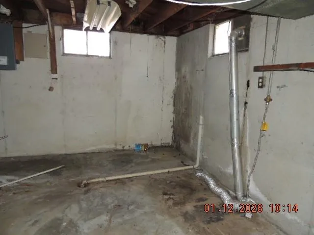 $215,000 | 4830 Northeast Winn Road, Kansas City, MO 64119