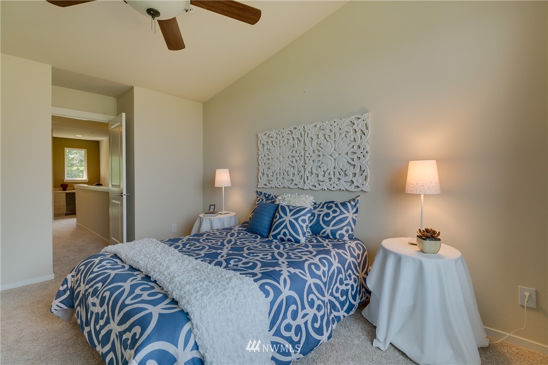 165 Cougar Ridge Road Northwest, Unit 1004 Issaquah, WA 98027 - Photo 14 of 22