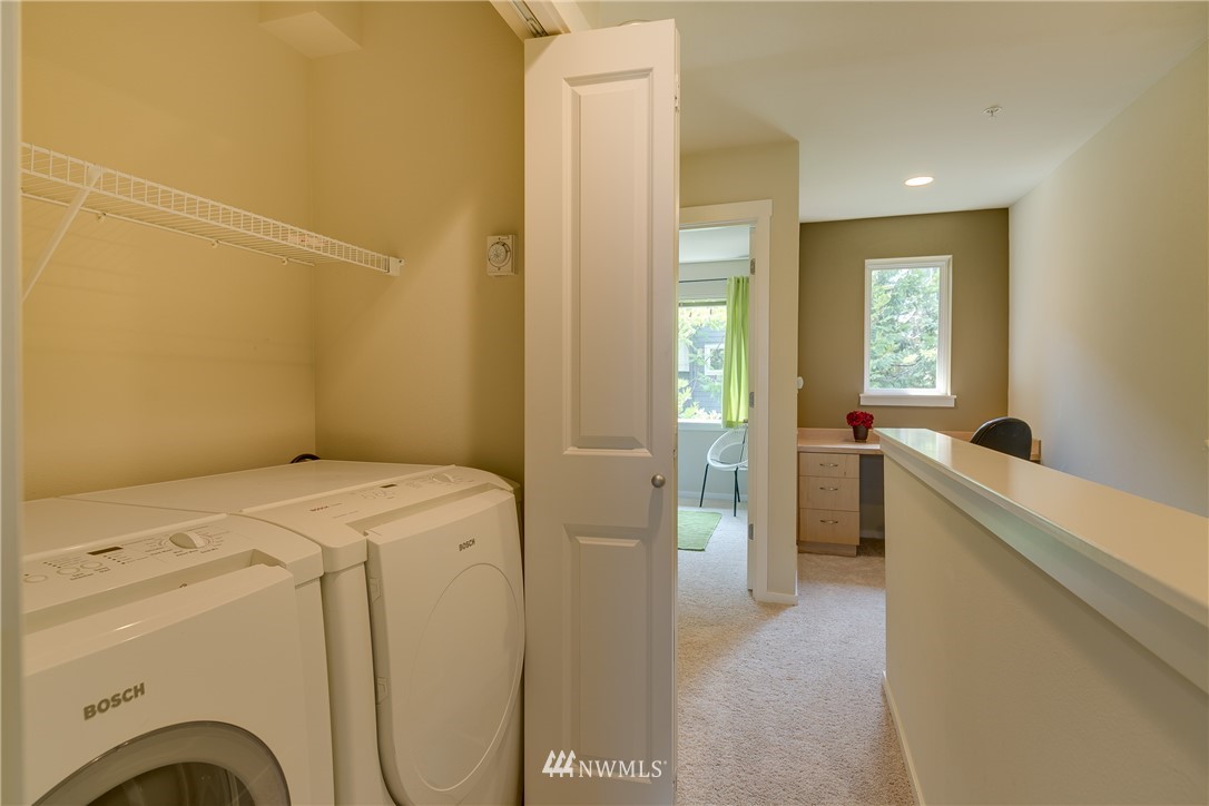 165 Cougar Ridge Road Northwest, Unit 1004 Issaquah, WA 98027 - Photo 20 of 22