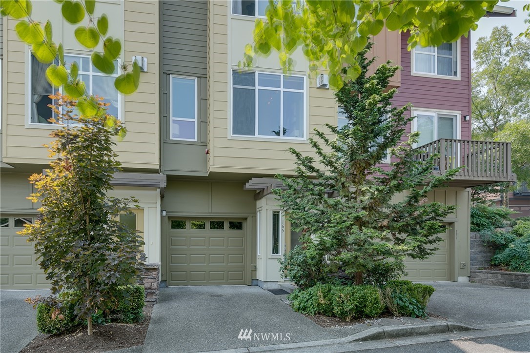 165 Cougar Ridge Road Northwest, Unit 1004 Issaquah, WA 98027 - Photo 3 of 22