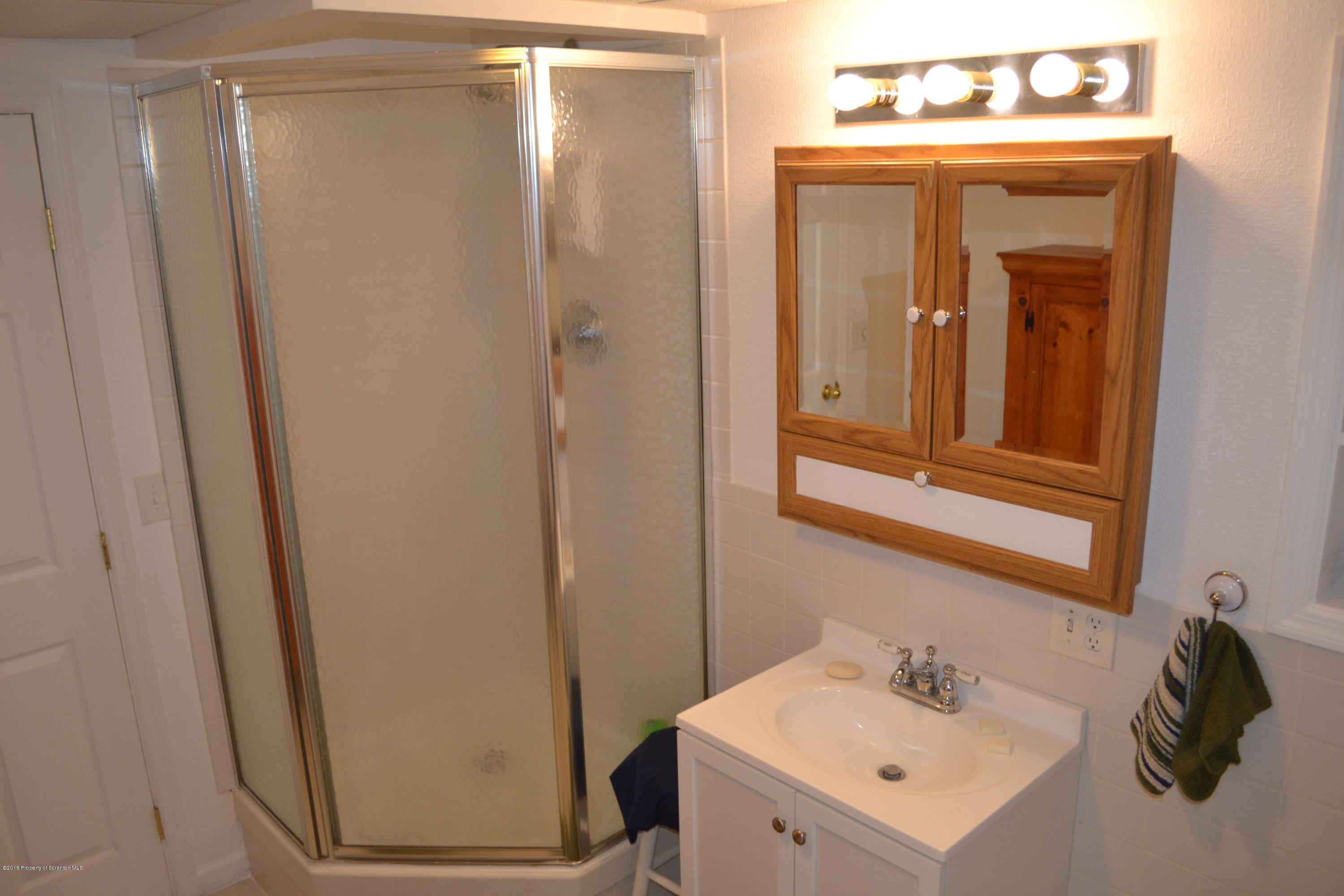 511 Knickerbocker Road Nicholson, PA 18446 - Photo 33 of 38 Gallery Image 33