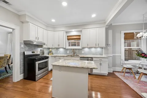 $899,000 | 5527 Monticello Avenue, Dallas, TX 75206