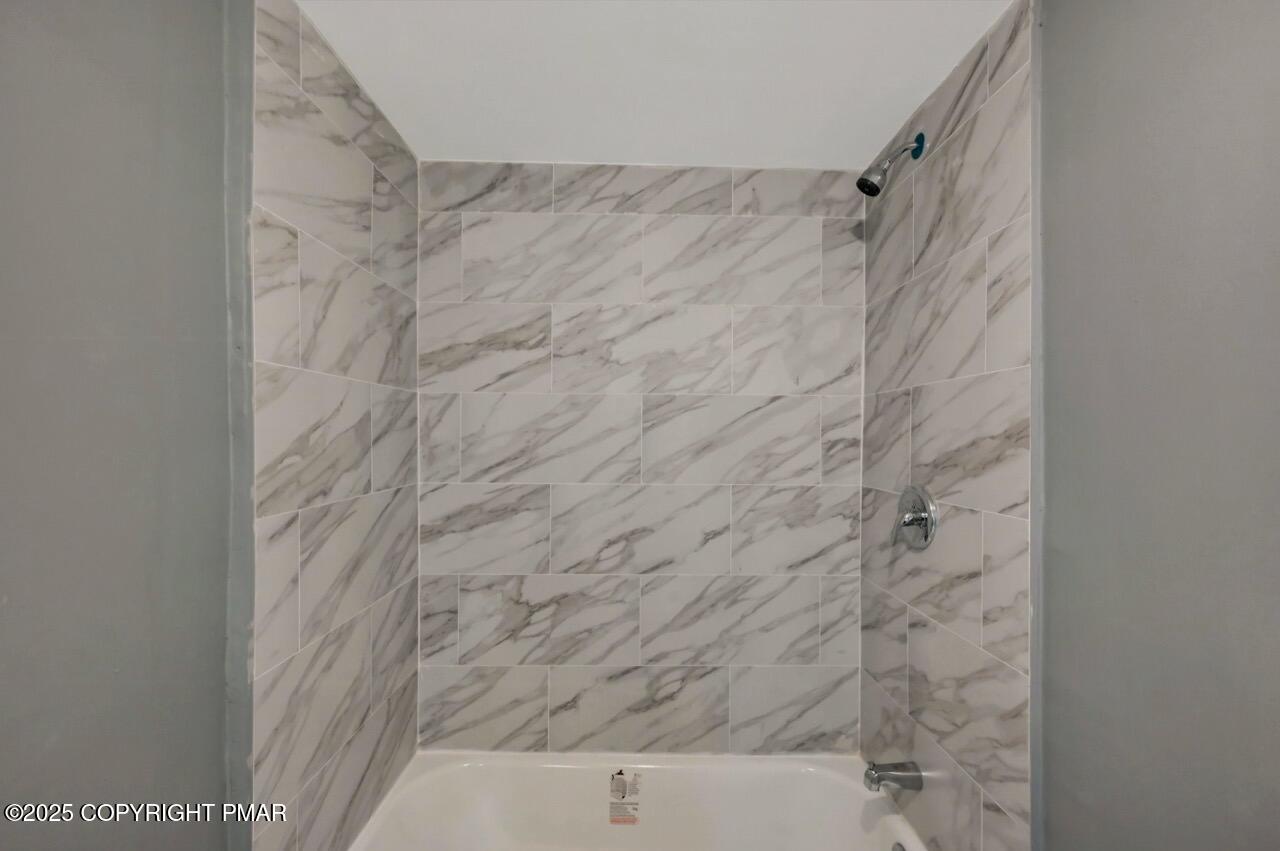 128 East Broad Street Tamaqua, PA 18252 - Photo 38 of 86 126-128 E Broad St 39 - 2nd Floor Large