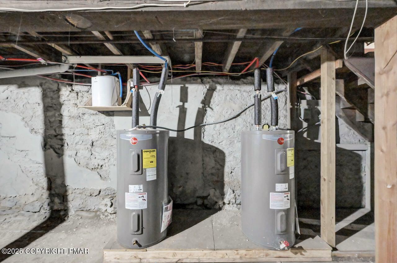 128 East Broad Street Tamaqua, PA 18252 - Photo 70 of 86 126-128 E Broad St 71 - Basement Large