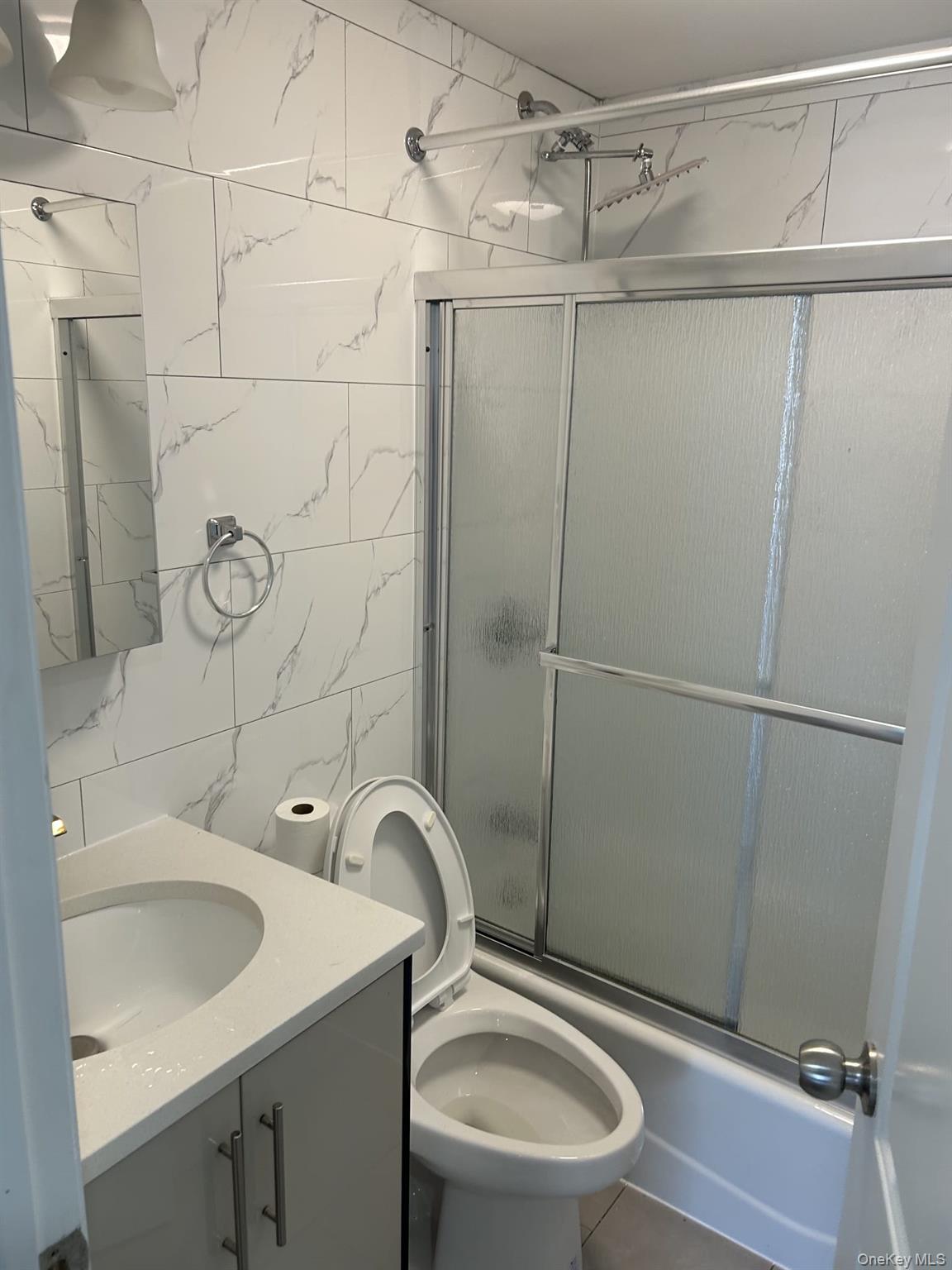 91-08 77th Street Queens, NY 11421 - Photo 6 of 20 1st Floor Bathroom