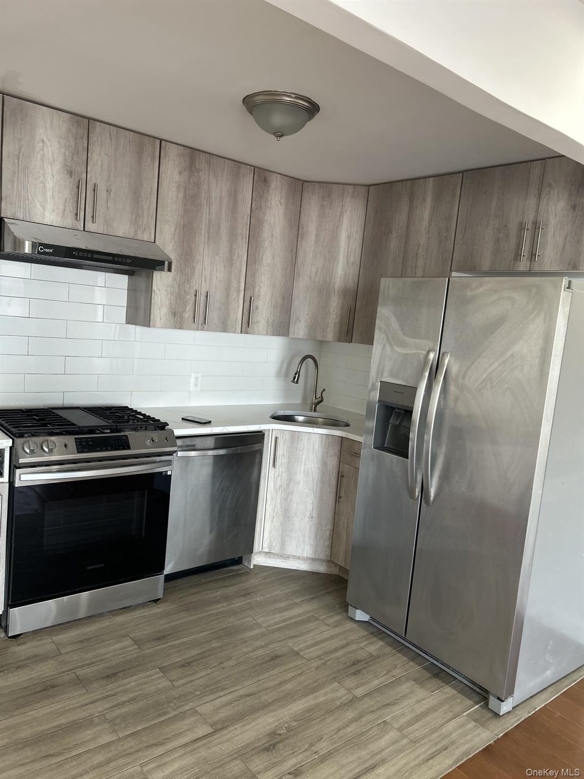 91-08 77th Street Queens, NY 11421 - Photo 9 of 20 2nd Floor Kitchen
