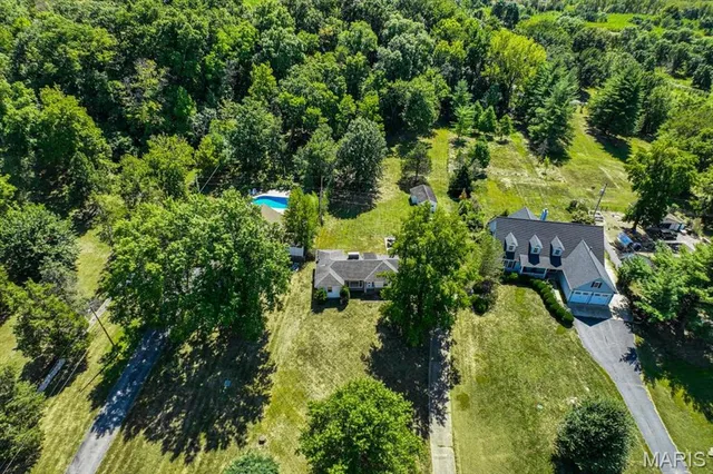 $399,000 | 13310 West Watson Road, Sunset Hills, MO 63127