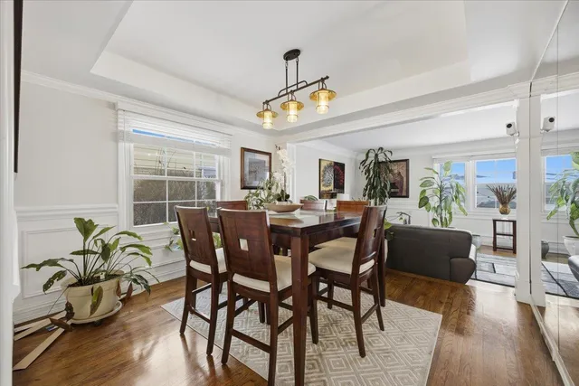 $400,000 | 32523 Cambridge Drive, Warren, MI 48093