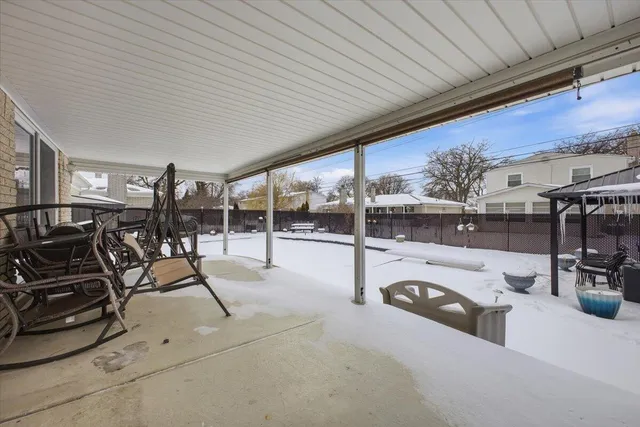 $400,000 | 32523 Cambridge Drive, Warren, MI 48093