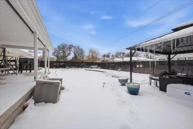 $400,000 | 32523 Cambridge Drive, Warren, MI 48093