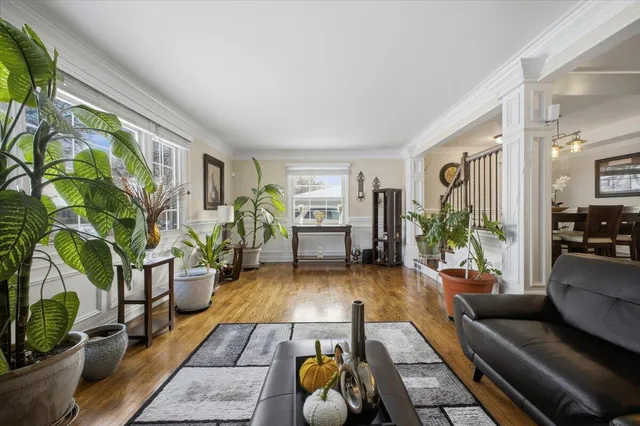 $400,000 | 32523 Cambridge Drive, Warren, MI 48093