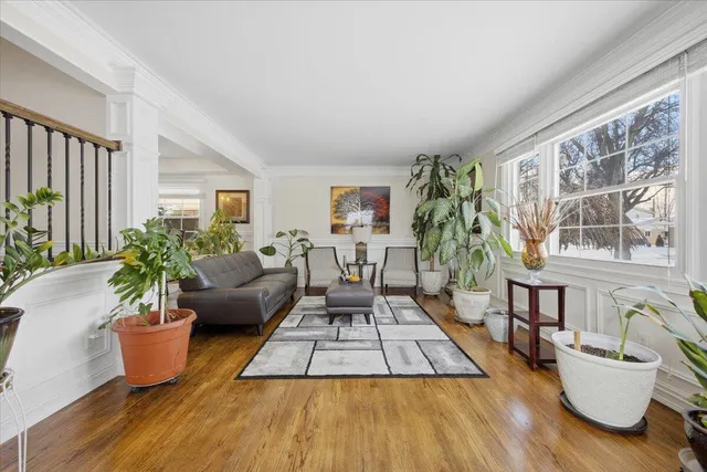 $400,000 | 32523 Cambridge Drive, Warren, MI 48093