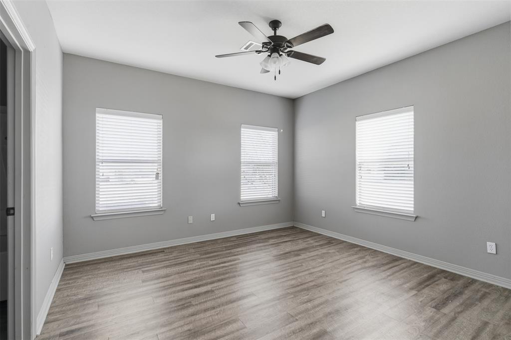 101 Capps Street, Unit D Rio Vista, TX 76093 - Photo 11 of 26