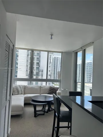 $2,800 | 300 South Biscayne Boulevard, Unit T2011, Miami, FL 33131