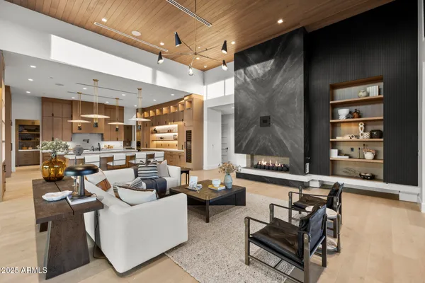 $8,495,000 | 7001 East Paradise Drive, Scottsdale, AZ 85254