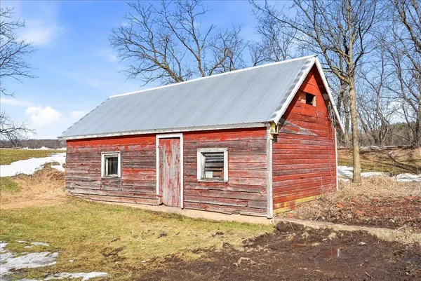 $2,067,200 | 2336 235th Street, Deer Park, WI 54007