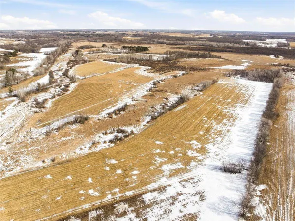 $2,067,200 | 2336 235th Street, Deer Park, WI 54007