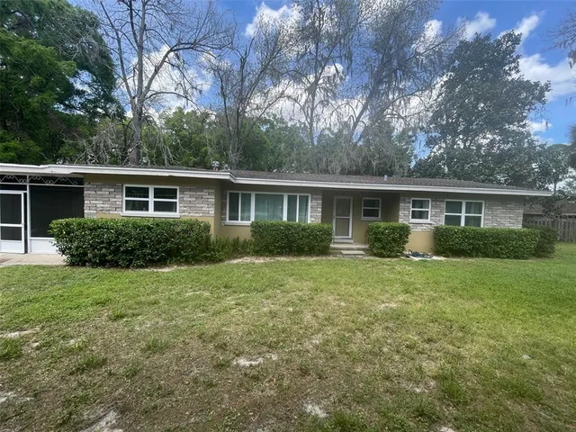 $250,000 | 23376 Northwest County Road 236, High Springs, FL 32643