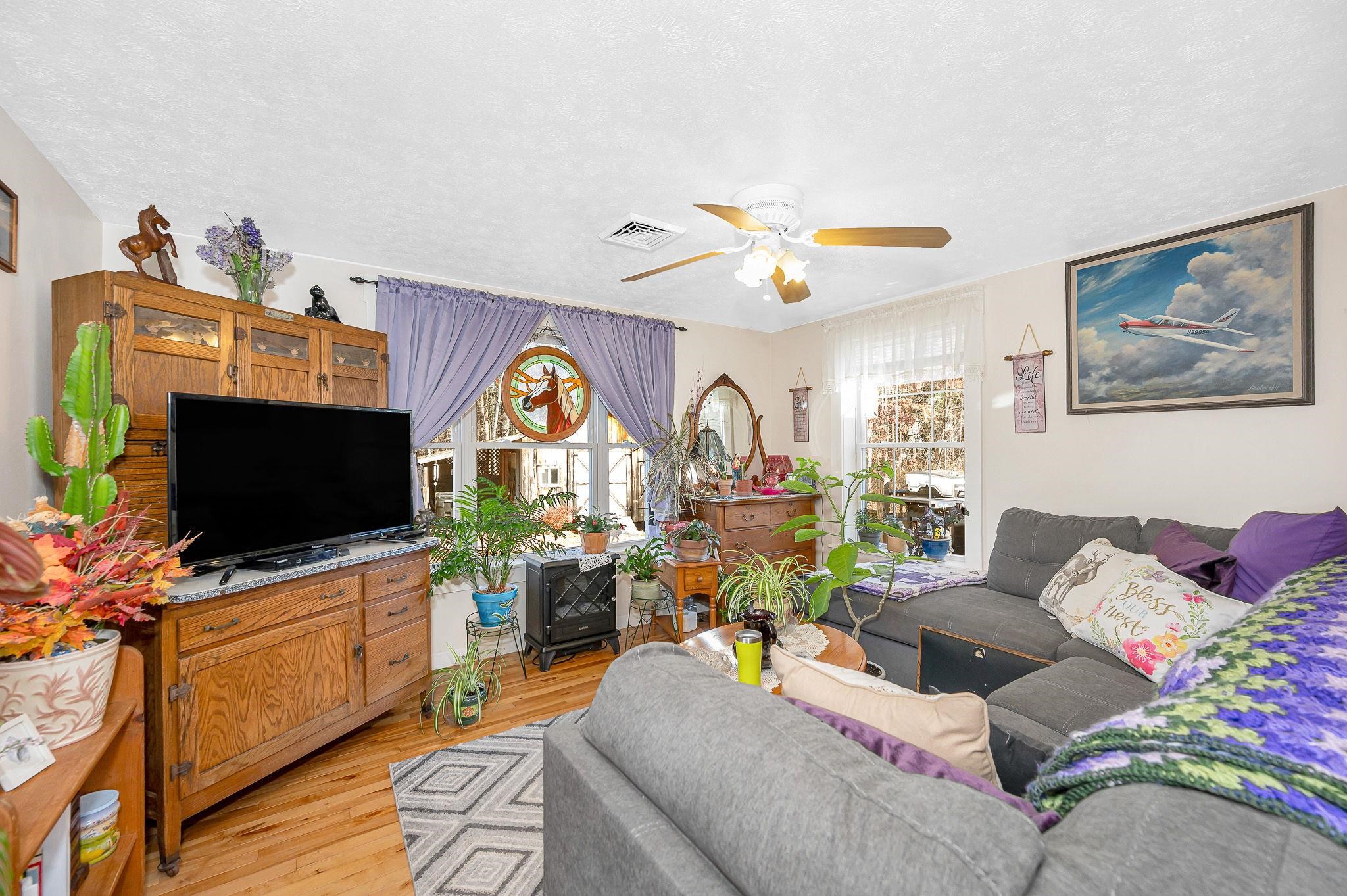 31 Page Road, Unit 20 Litchfield, NH 03052 - Photo 5 of 26