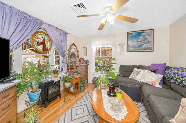 $160,000 | 31 Page Road, Unit 20, Litchfield, NH 03052