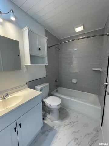 $125,000 | 3 Rye Court, Macomb, IL 61455