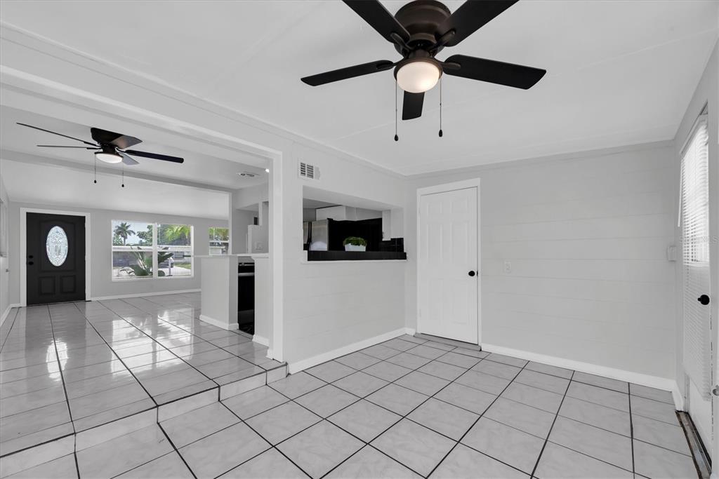 110 14th Avenue Southwest Largo, FL 33770 - Photo 14 of 38