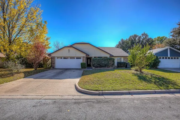 $1,995 | 420 Revolution Lane, Arlington, TX 76002