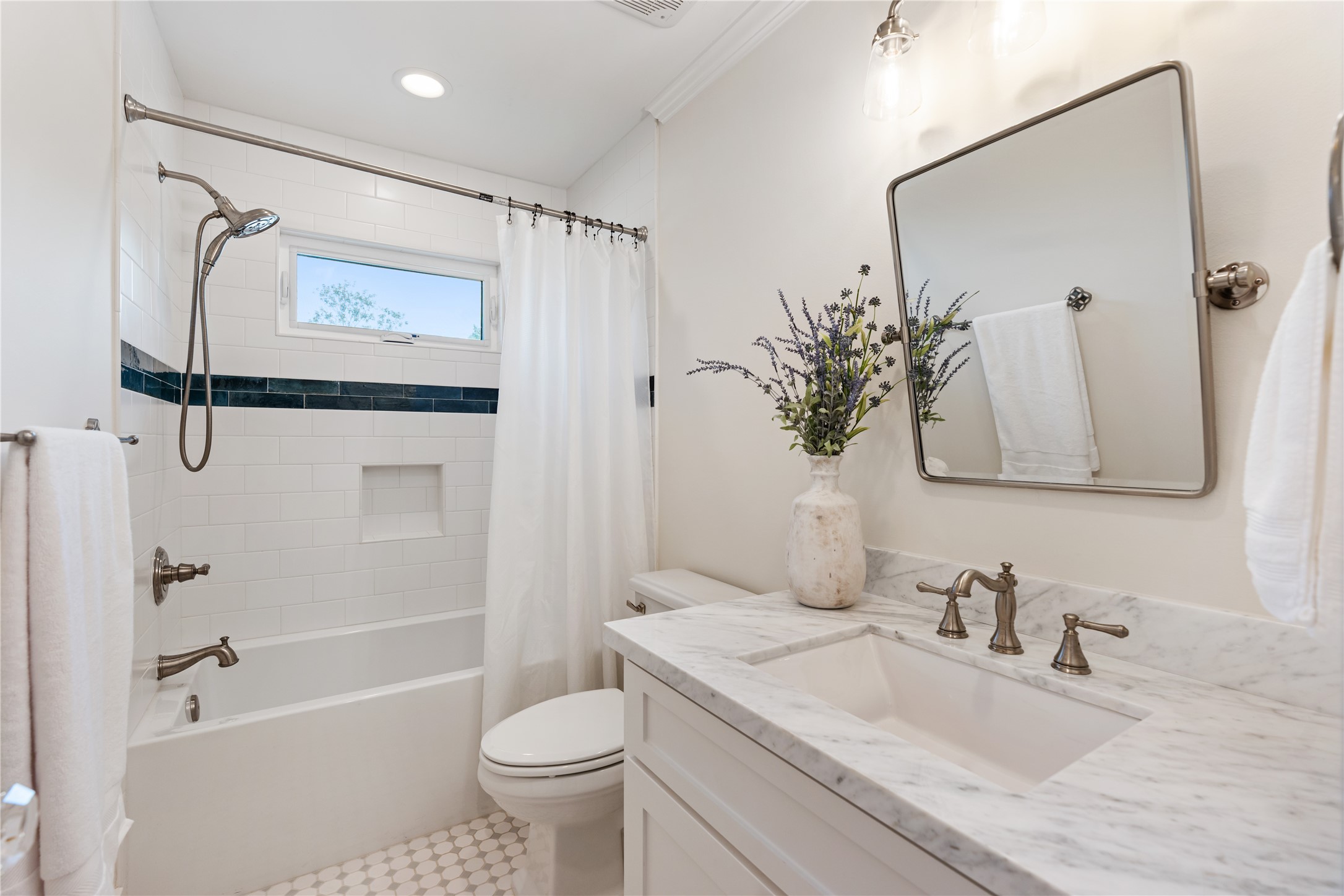 1111 Le Green Street Houston, TX 77009 - Photo 30 of 37