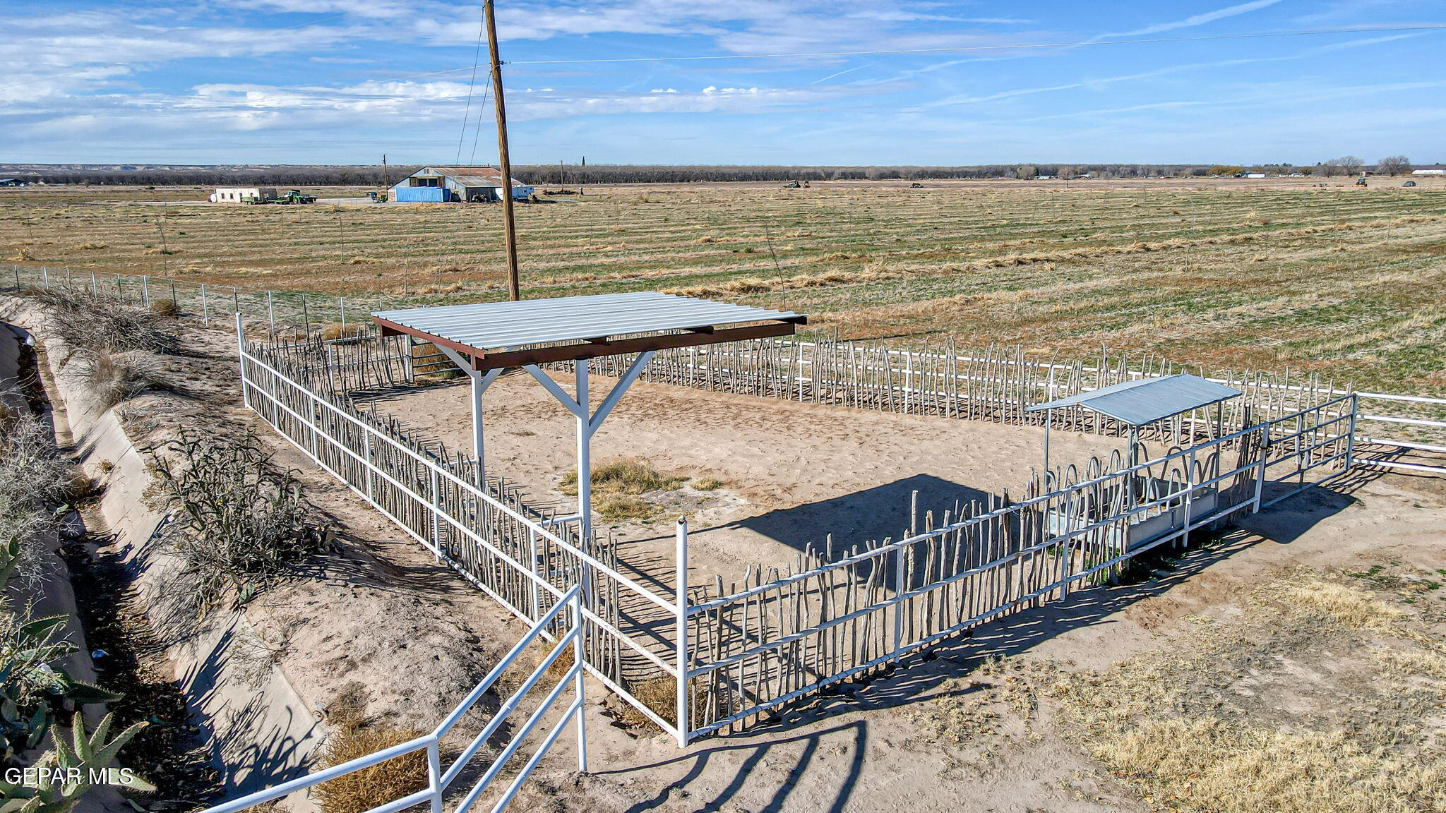 7770 WestSide Road Canutillo, TX 79835 - Photo 10 of 62 10-web-or-mls-DJI_0083