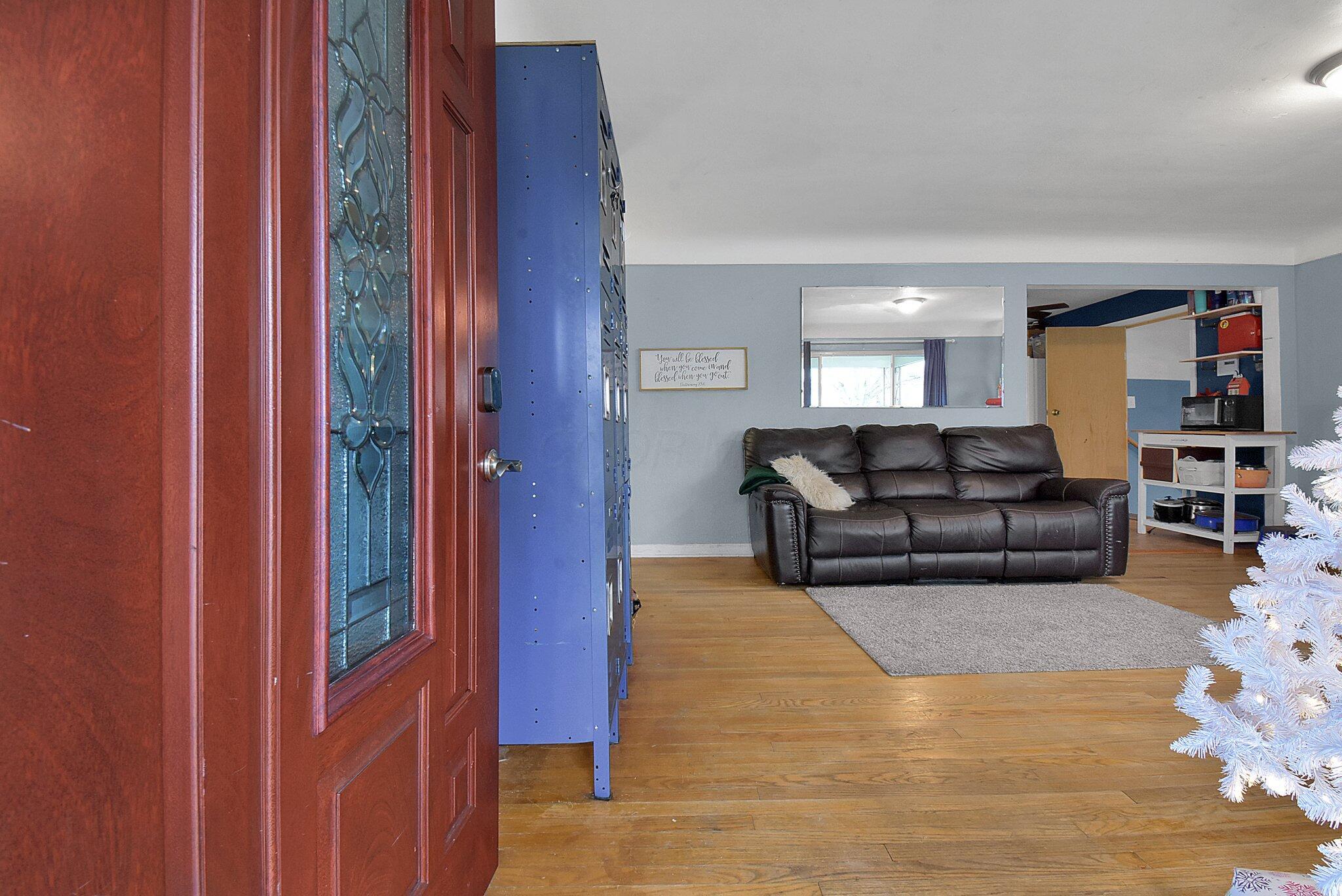 5-web-or-mls-4496-sunray-rd