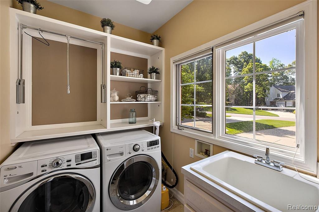 3501 Warwick Drive Rochester Hills, MI 48309 - Photo 40 of 67
