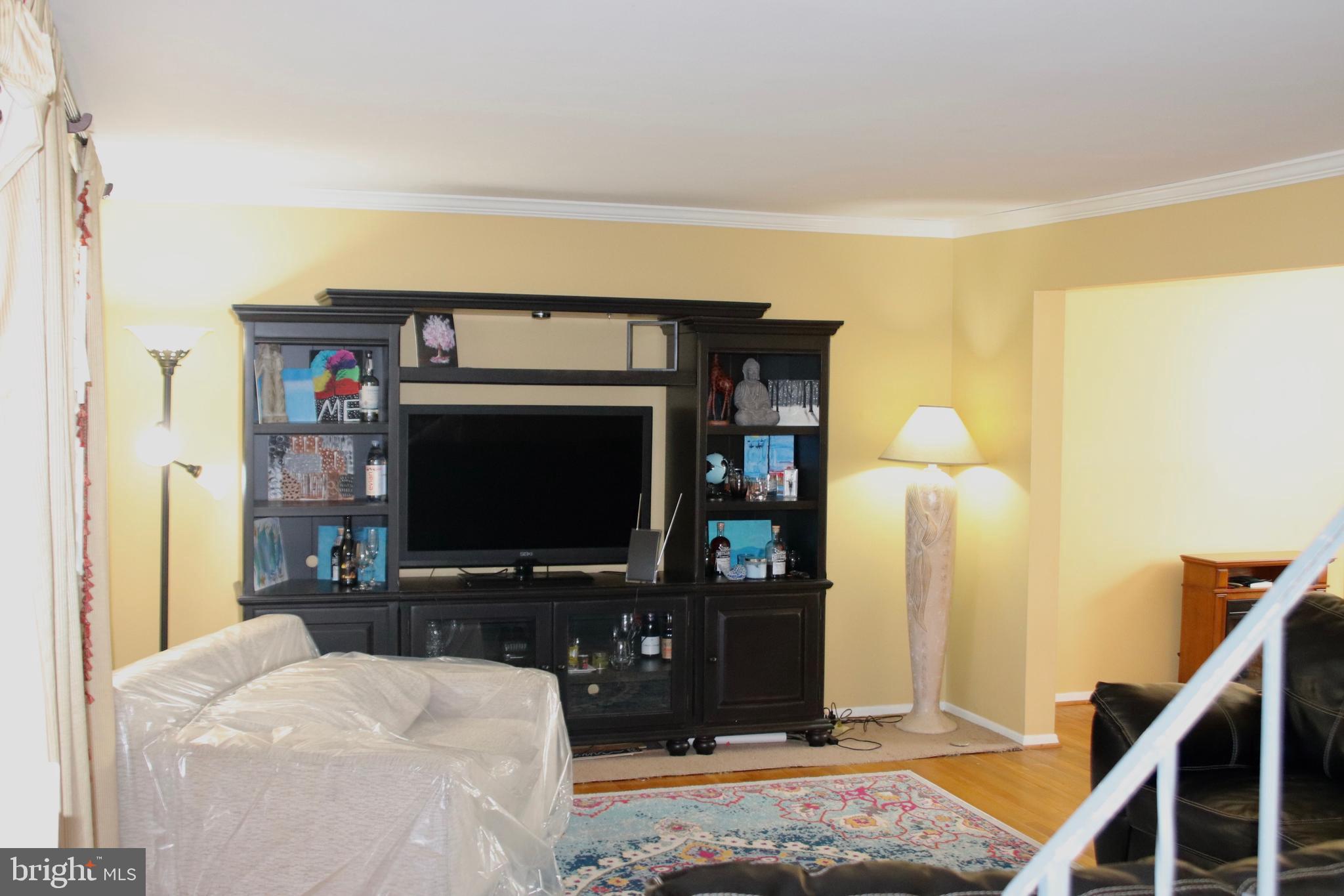 3918 Zurich Road Randallstown, MD 21133 - Photo 2 of 19 Living Room