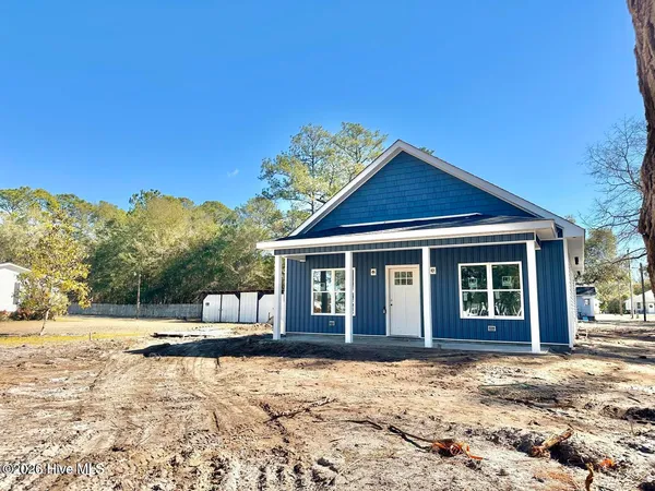$1,800 | 949 Lower County Street Southwest, Calabash, NC 28467