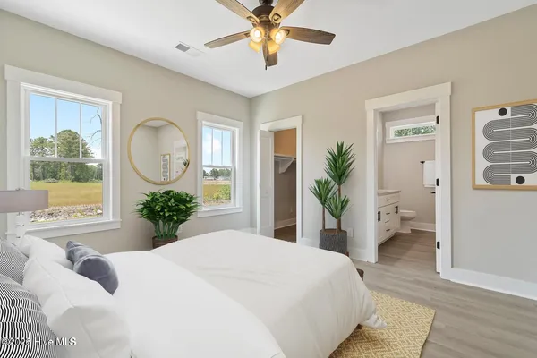 $1,800 | 949 Lower County Street Southwest, Calabash, NC 28467