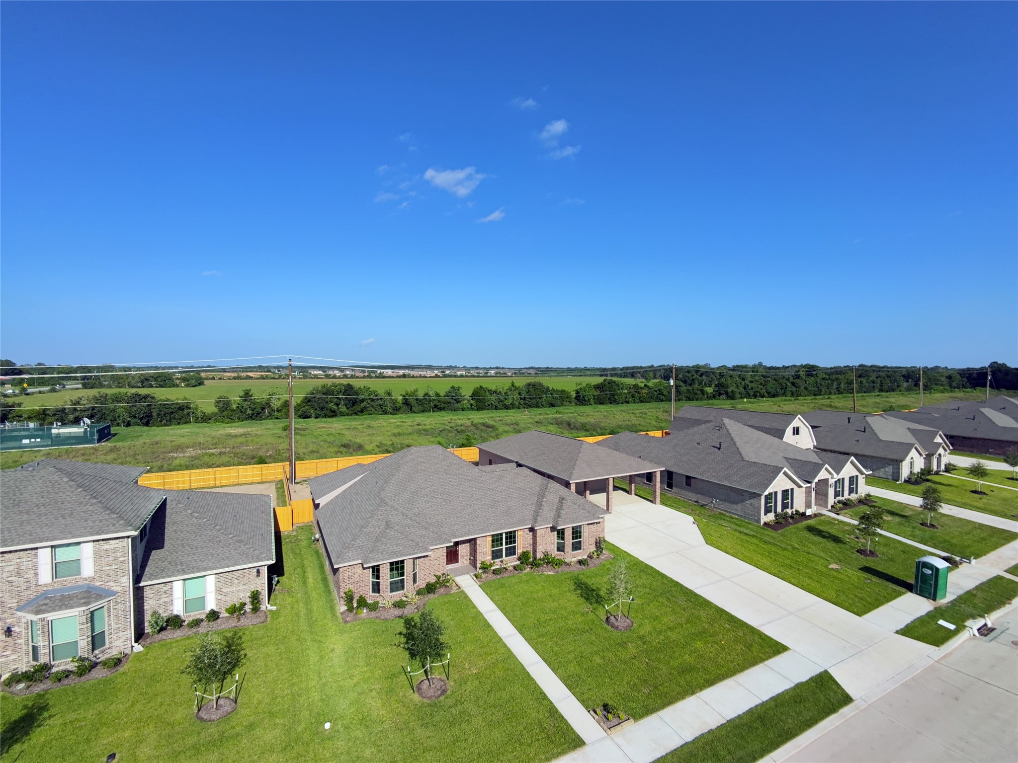 3805 Verde River Road Dickinson, TX 77539 - Photo 4 of 46 Gallery Image 4