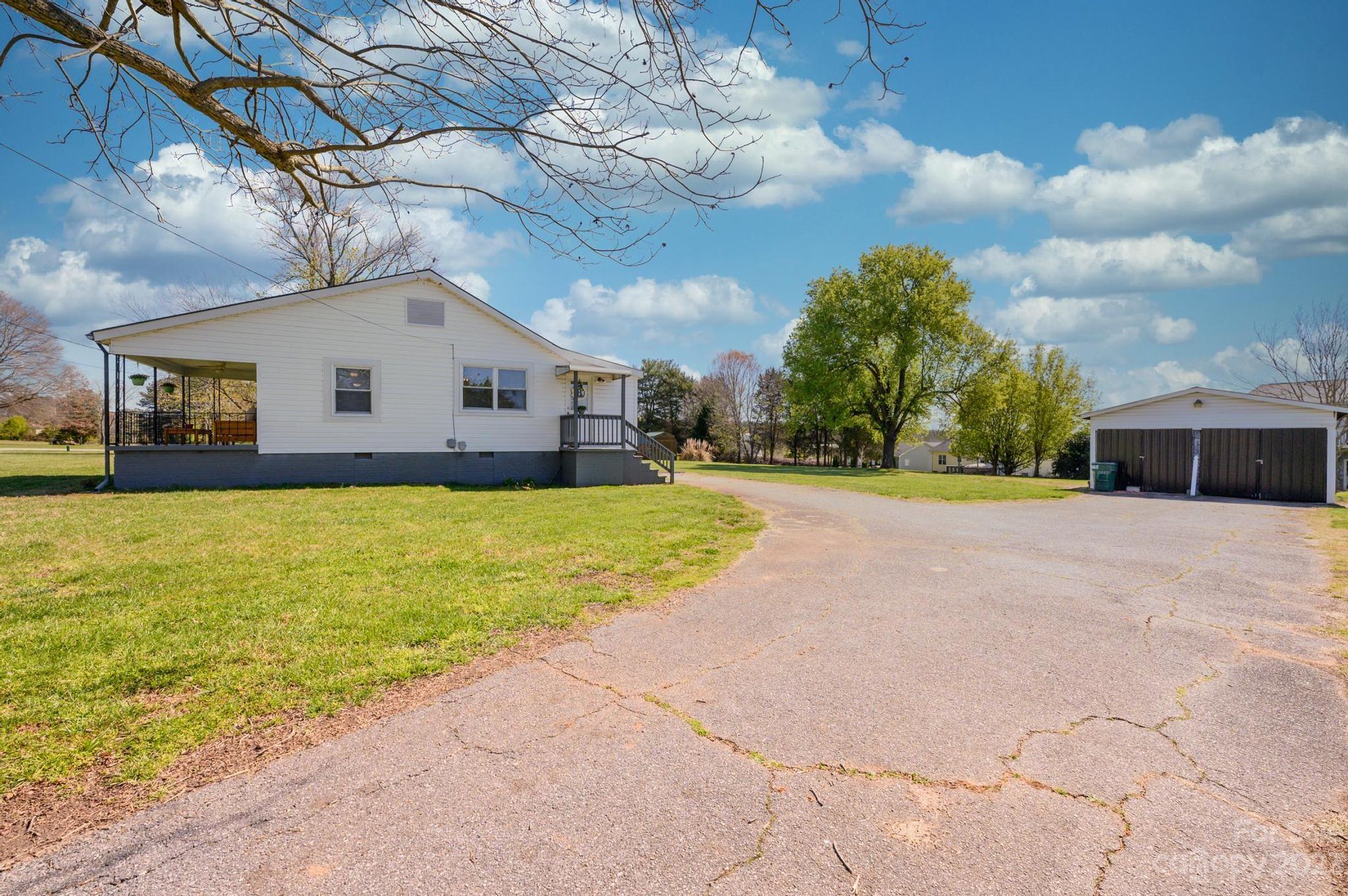 2027 Burris Road Conover, NC 28613 - Photo 6 of 45 Gallery Image 6