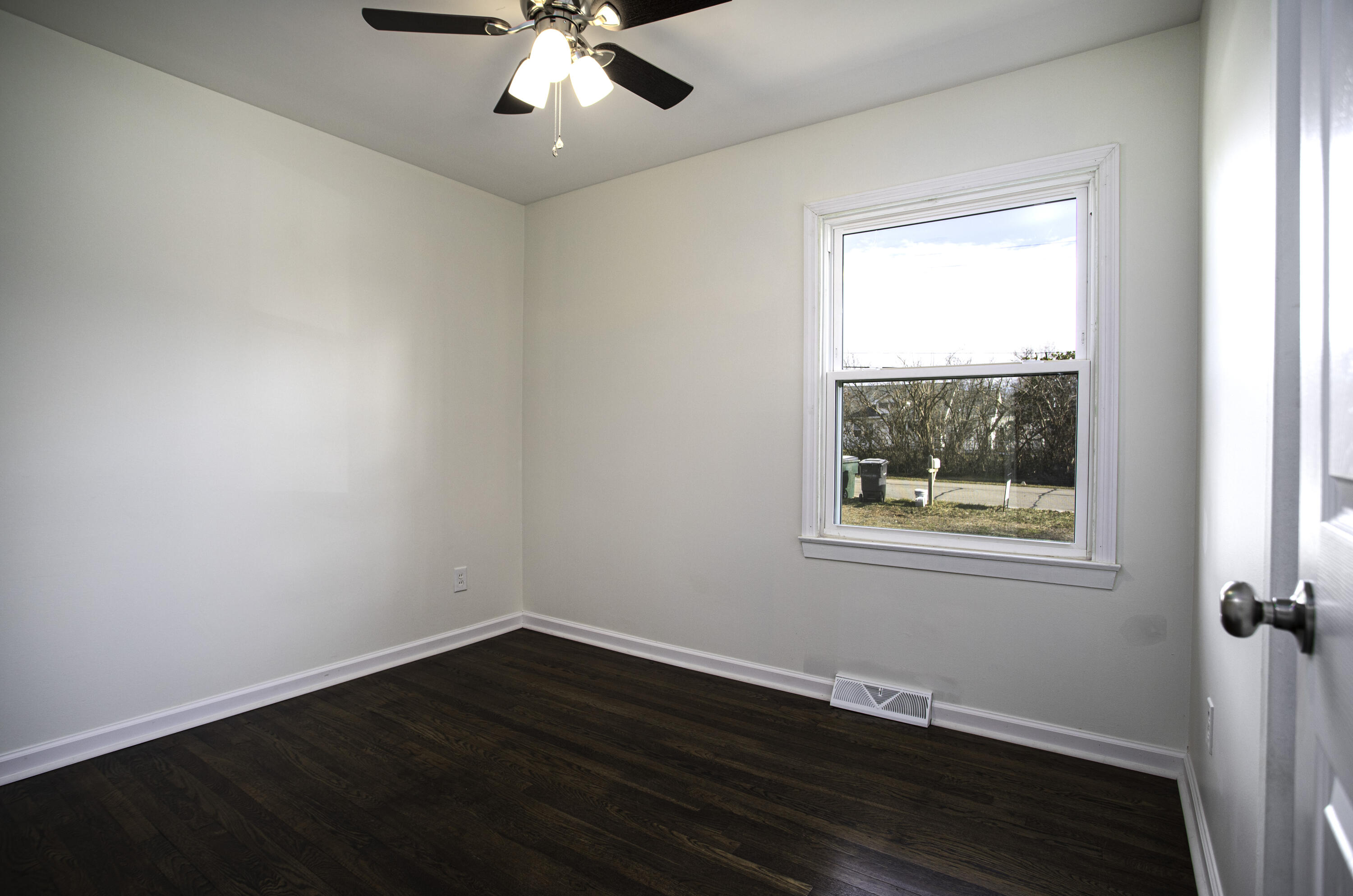 688 Kingston Road Lexington, KY 40505 - Photo 7 of 16 Kingston