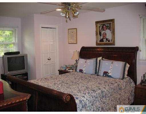 1 Puritan Road East Brunswick, NJ 08816 - Photo 9 of 10 Gallery Image 9
