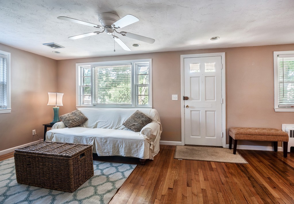 12 Kenmore Road Braintree, MA 02184 - Photo 3 of 21 Gallery Image 3