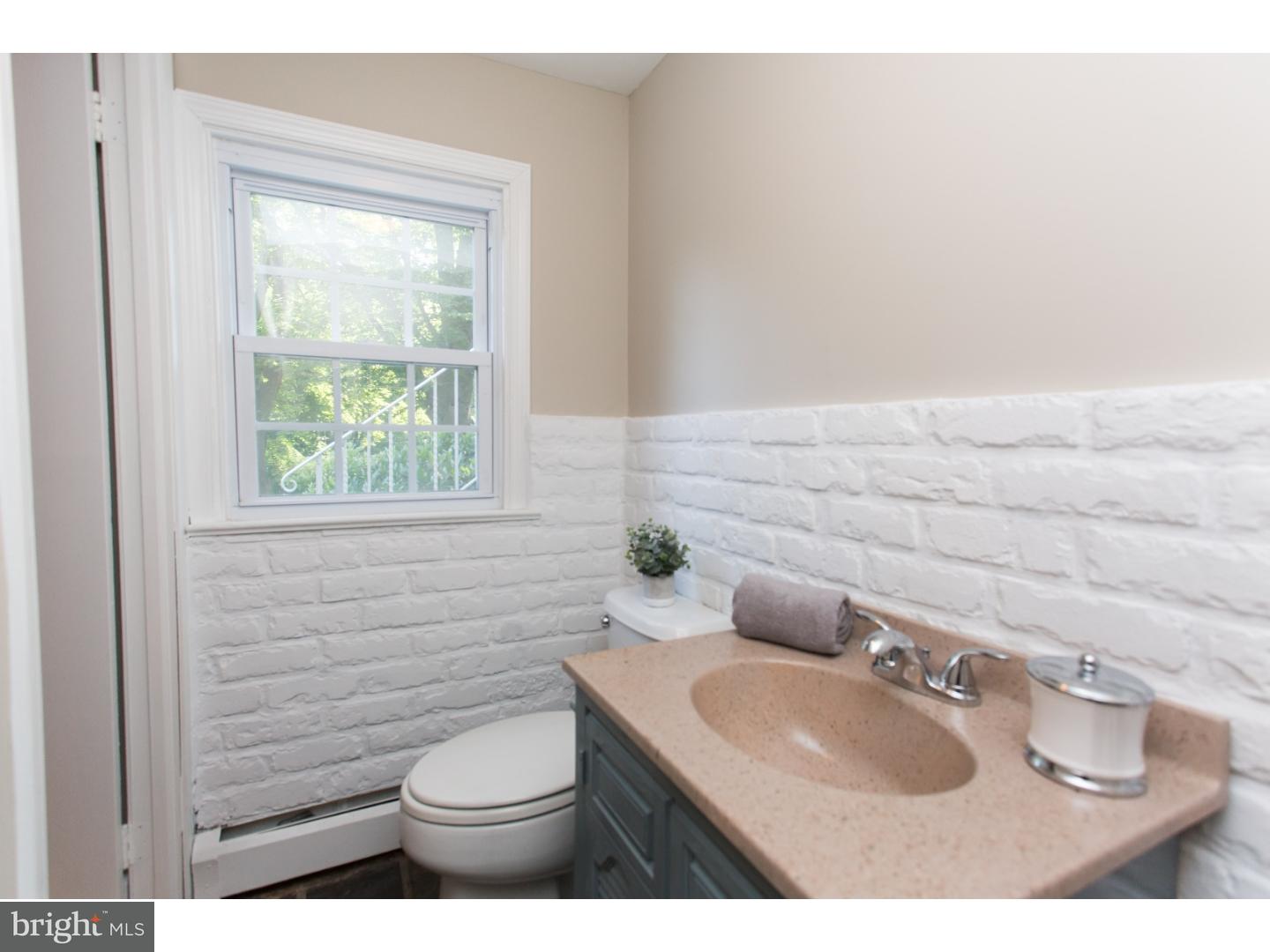 564 West Valley Road Wayne, PA 19087 - Photo 13 of 25