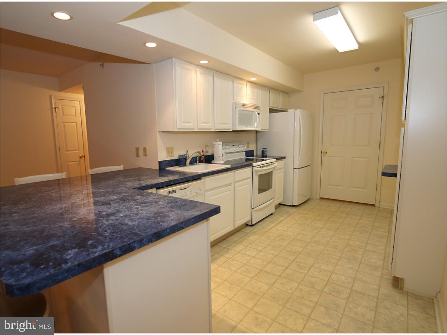 543 Brandon Road Norristown, PA 19403 - Photo 4 of 23 Kitchen
