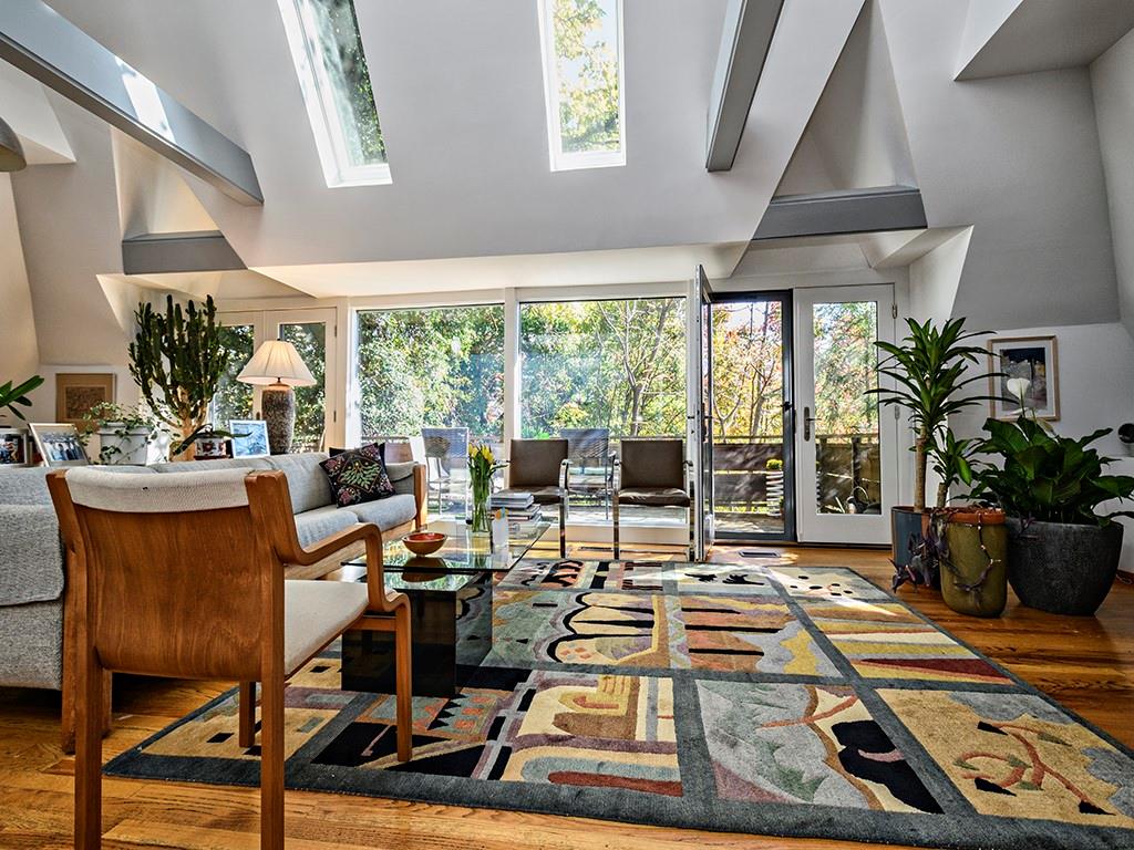 1 Parkton Place Pittsburgh, PA 15232 - Photo 16 of 25 Other view of great room leading to deck