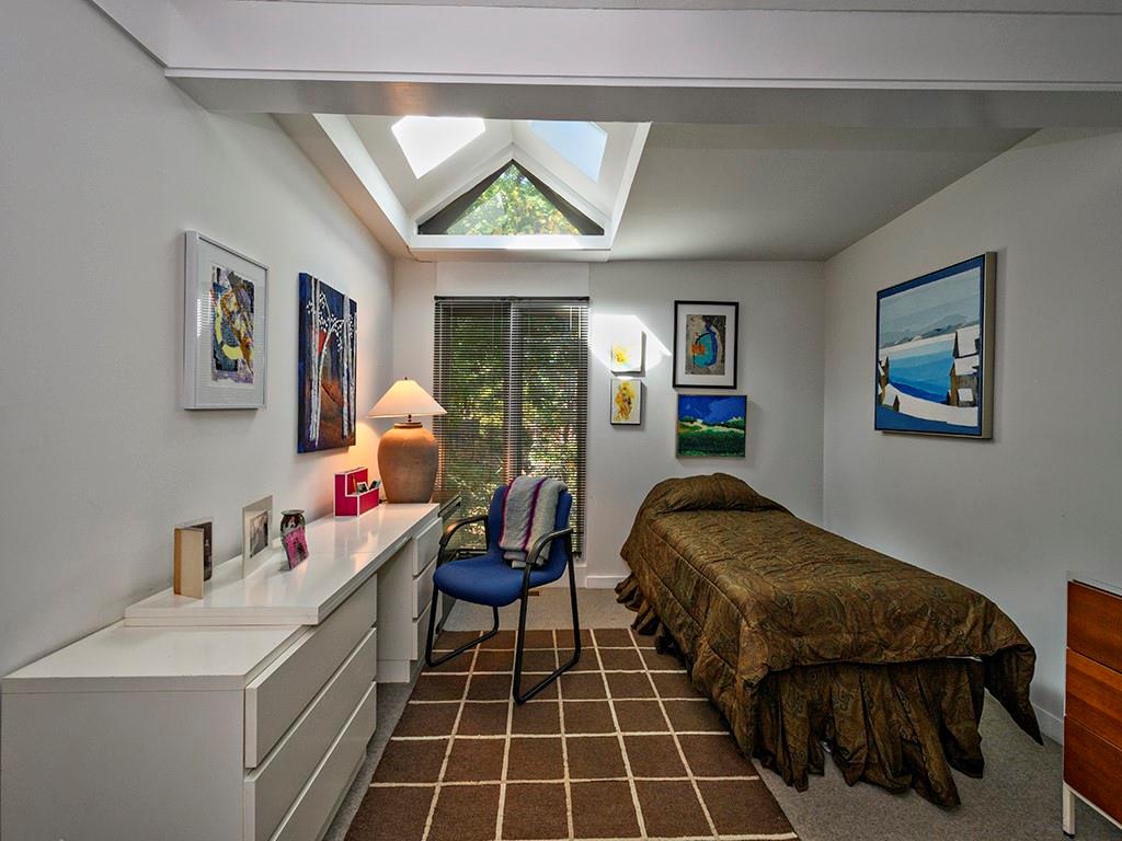 1 Parkton Place Pittsburgh, PA 15232 - Photo 21 of 25 Second bedroom on second floor