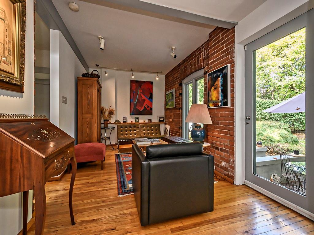 1 Parkton Place Pittsburgh, PA 15232 - Photo 3 of 25 First Floor Sitting Room