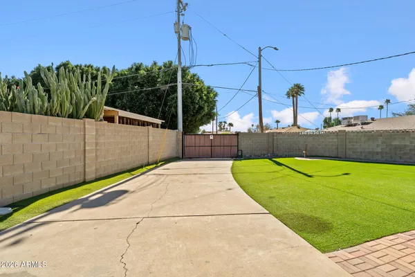 $485,000 | 2055 West Edgemont Avenue, Phoenix, AZ 85009