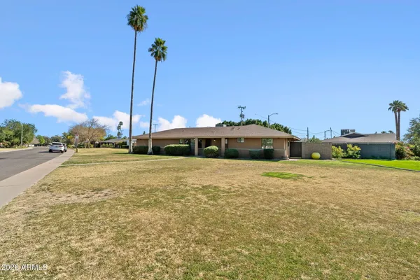 $485,000 | 2055 West Edgemont Avenue, Phoenix, AZ 85009